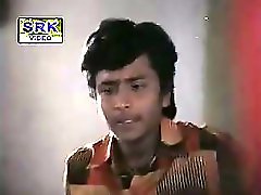 Classic Indian sexy scenes from Shadi Sep Hale Shadi Ke Bat