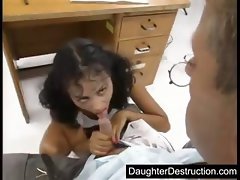 Daddy loves to hatefuck daughter