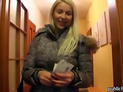 Czech girl Karol slammed and jizzed on for a chunk of cash