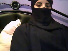 Hijab girl big natural tits shows them for pleasure