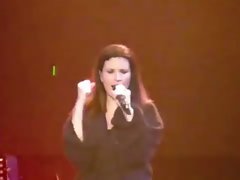 Laura Pausini show pussy Concert Feria del Hogar Lima 2014