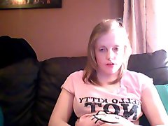 Chubby teen gets freaky on webcam