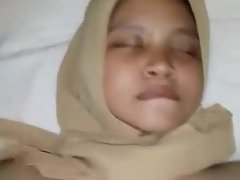 indonesian - cewek jilbab dientot part 1