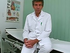 Perverse Untersuchung beim Deutschen Frauenarzt