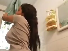Desi hot girl  bathing big Ass and boobs