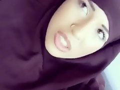 Hijabi french beurette teen facial selfie