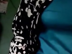 indonesian- jilbaber pamer tubuh